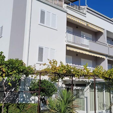 Sunshine Apartments Подстрана Экстерьер фото